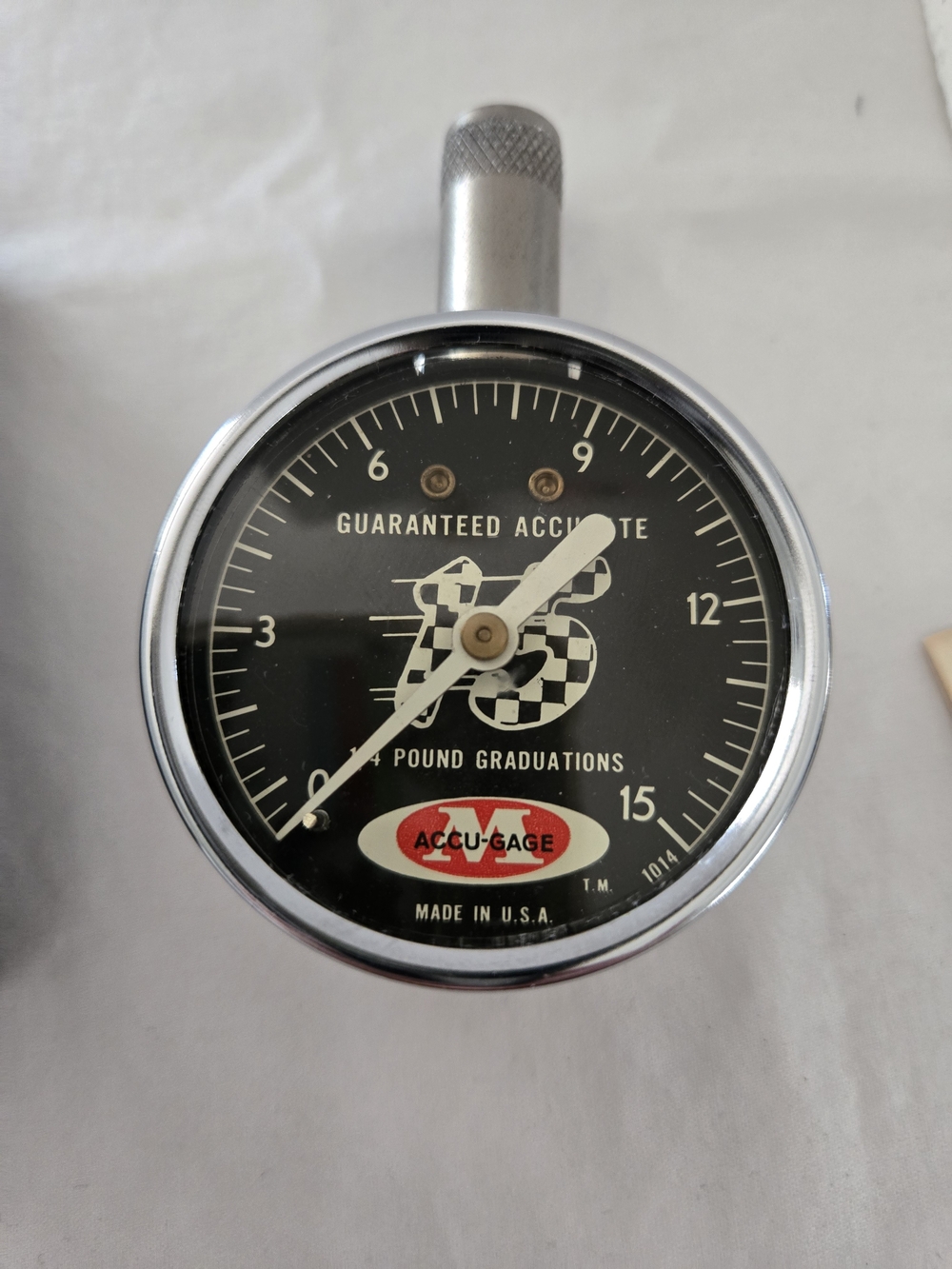Vintage Accu-gage Black Dial Tire Pressure Gauge